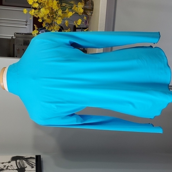 Yaffa, tourqwise blue long sleeve  Activewear top Henley style size smal… - Picture 5 of 9